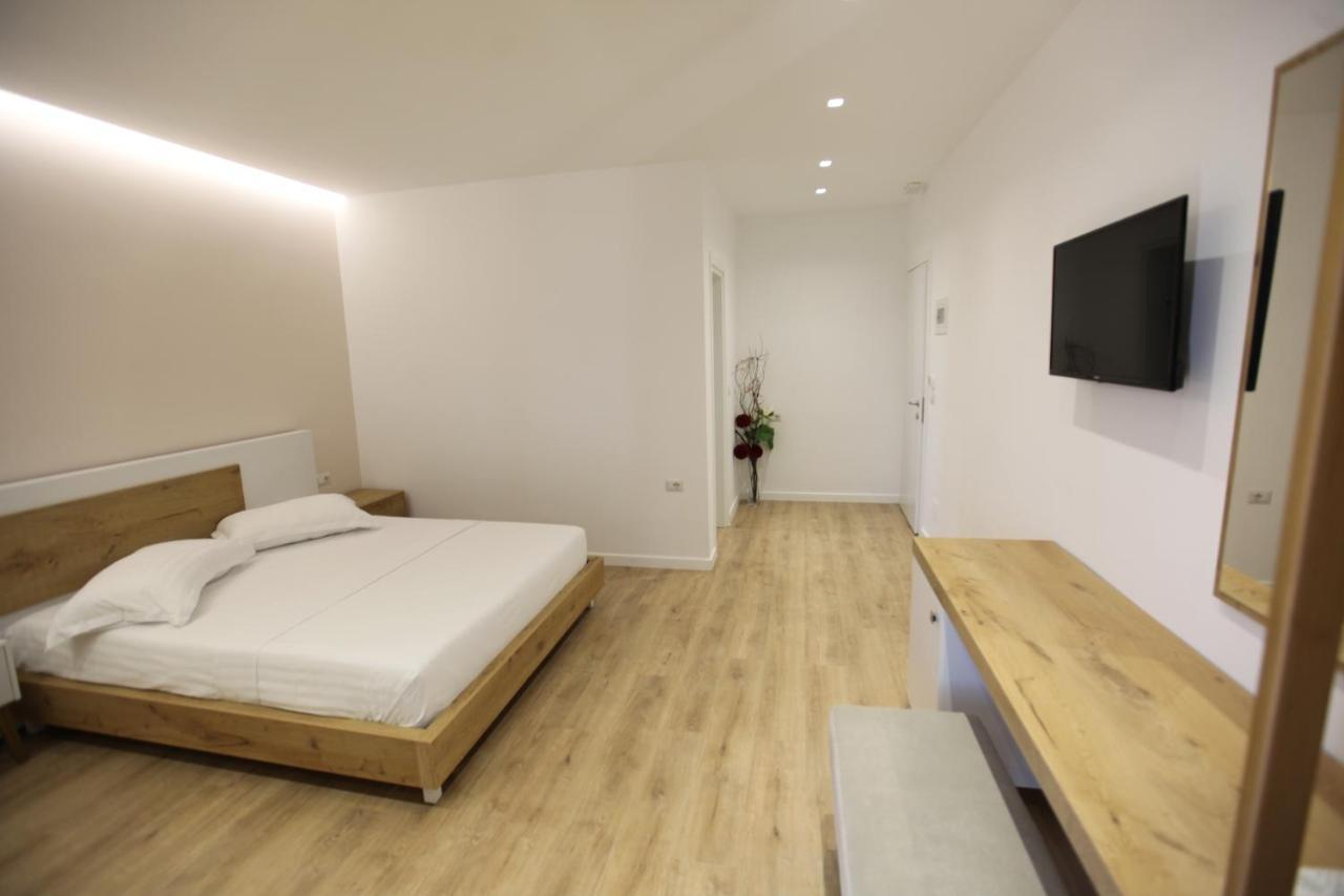 סרנדה Sea Breeze Villa מראה חיצוני תמונה