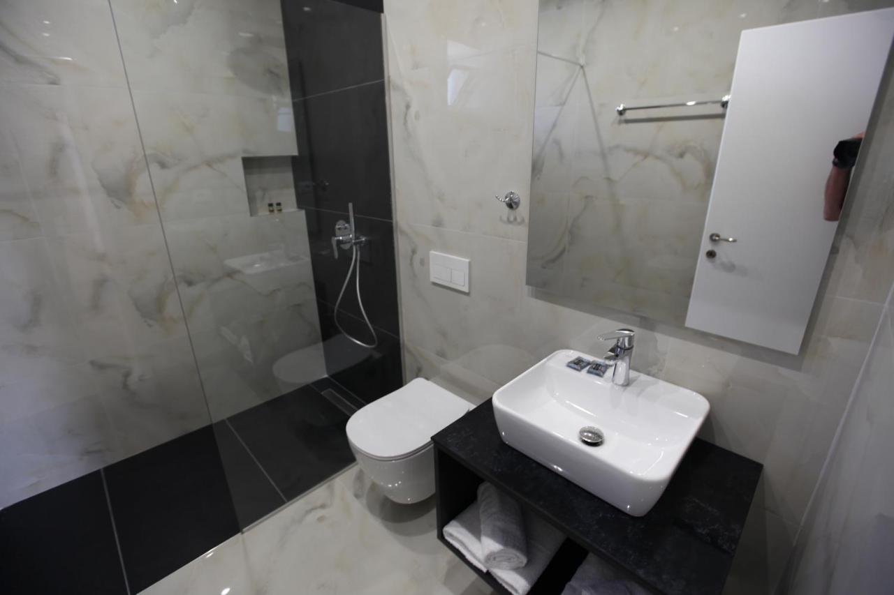 סרנדה Sea Breeze Villa מראה חיצוני תמונה