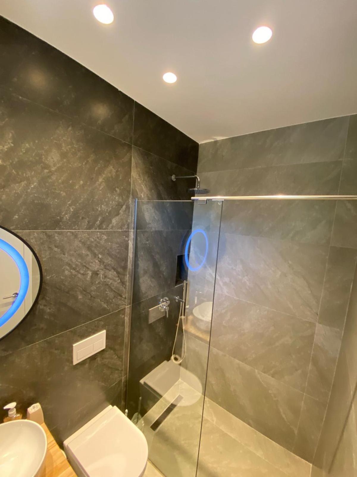 סרנדה Sea Breeze Villa חדר תמונה