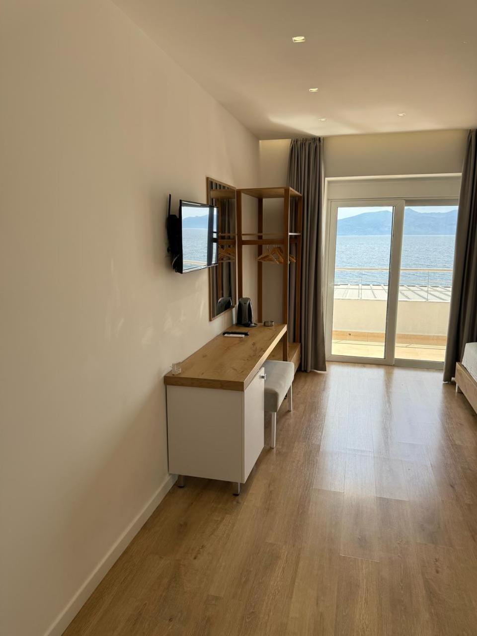 סרנדה Sea Breeze Villa מראה חיצוני תמונה